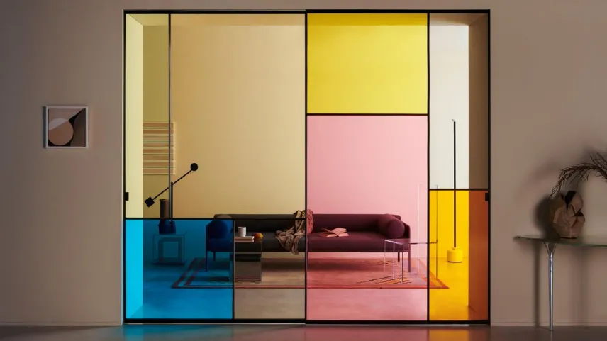 Sistema scorrevole in vetro colorato Sherazade Patchwork di Glas Italia