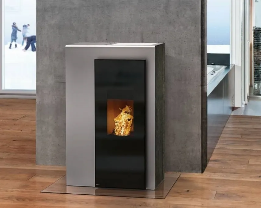 Stufa a pellet Nordica moderna
